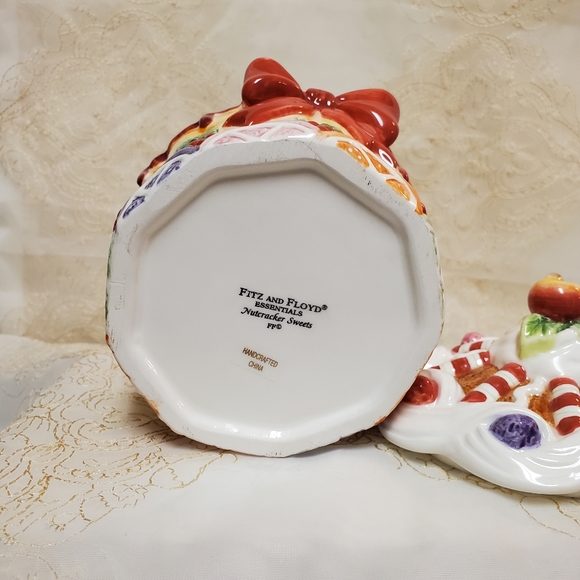 Fitz and Floyd Sweet Treats Bowl - Picture 10 of 14